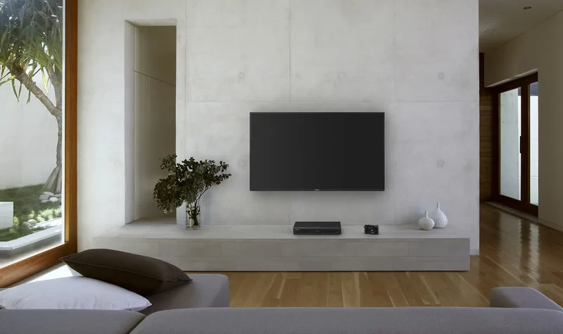 Panasonic DMP-UB700