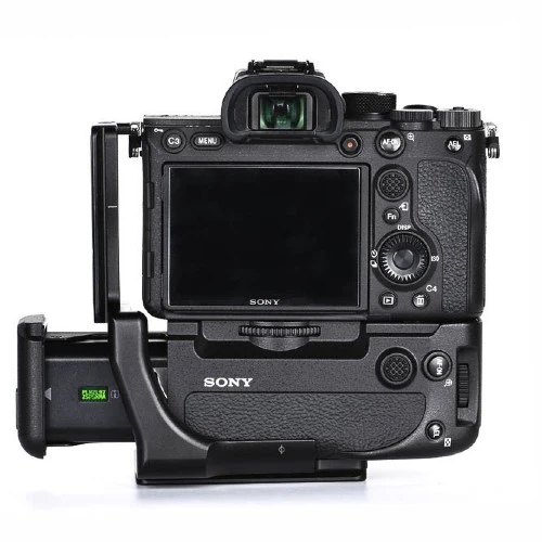 Sunwayfoto L-Plate pour Sony A7RIV poignée incluse