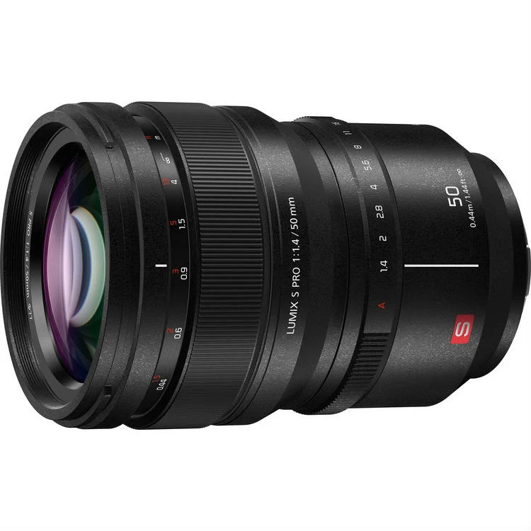 Panasonic 50mm f/1.4 Monture L