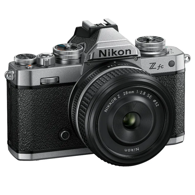 Nikon Z fc + 28 f/2.8 Spécial Edition
