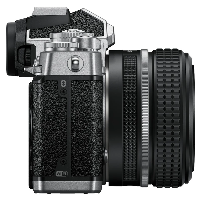 Nikon Z fc + 28 f/2.8 Spécial Edition
