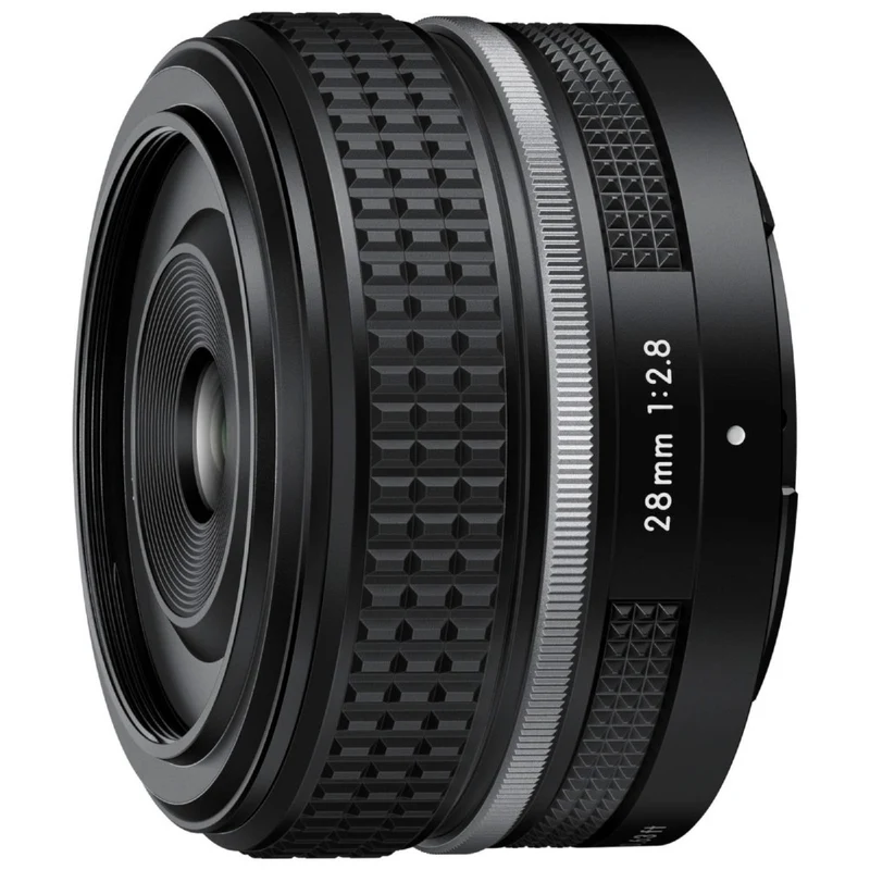 Nikon Z fc + 28 f/2.8 Spécial Edition