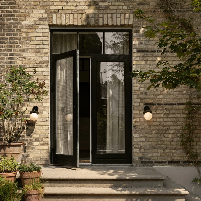 Nuura Liila Wall Outdoor Lamp