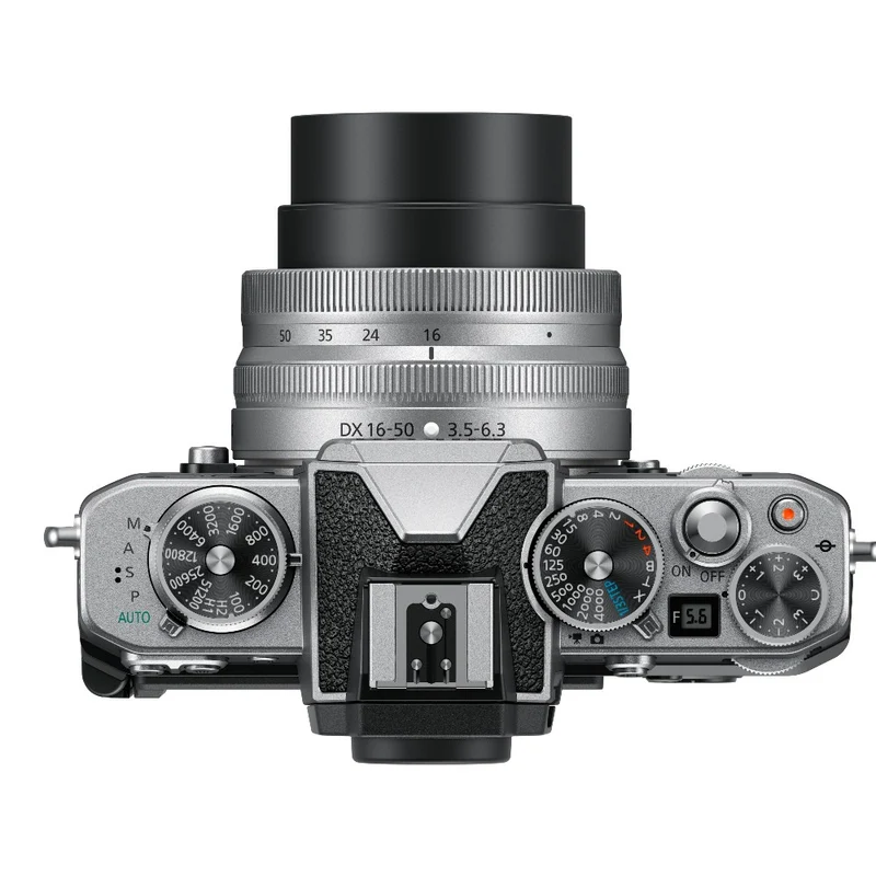 Nikon Z fc + DX 16-50 Argent