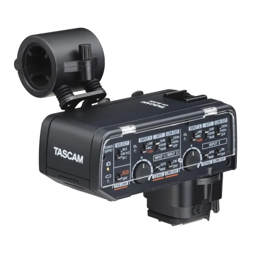 Canon EOS R5 C + Adaptateur de Microphone XLR Tascam CA-XLR2d-C pour Canon