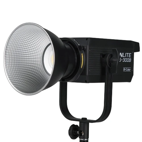 Nanlite FS300B LED Kit Triple (avec pied d'éclairage et boîte à lumière)