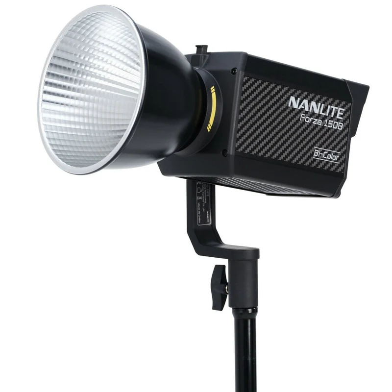 Nanlite Forza 150B Kit Triple LED bicolore (avec étui, pied d'éclairage, fresnel et Softbox)
