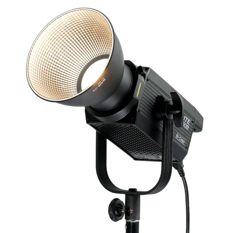 Nanlite FS-150B Kit double Spot LED (avec support d'éclairage et softbox)