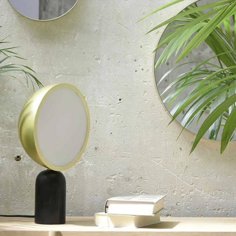 Eno Studio Atlas Table Lamp