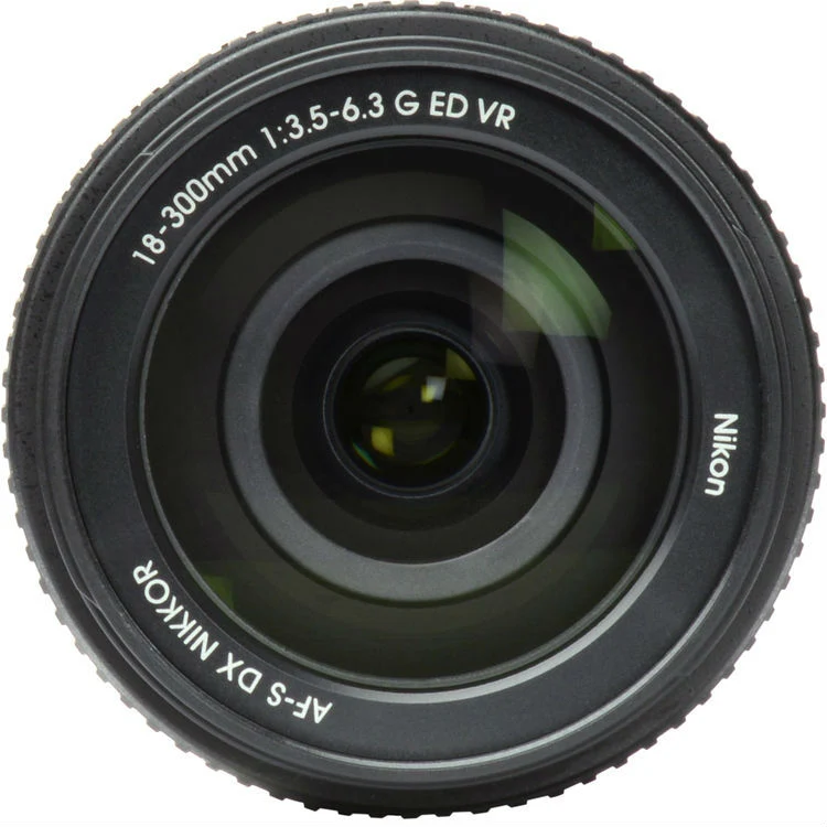 Nikkor AF-S 18-300mm f/3.5-6.3 ED VR