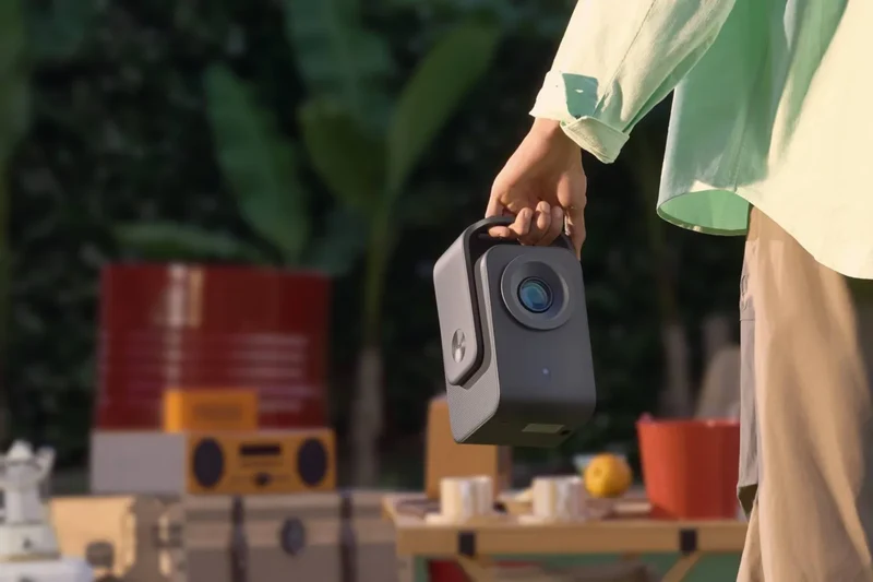 TCL Smart Projector C1