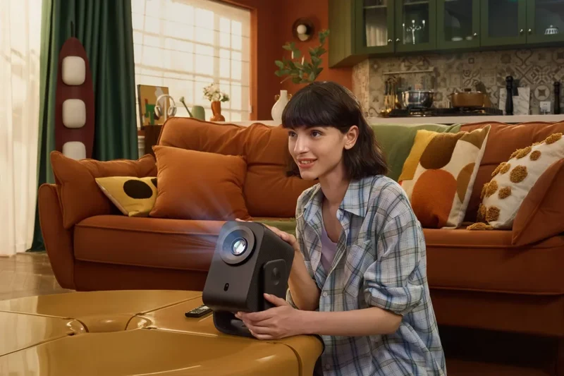 TCL Smart Projector C1