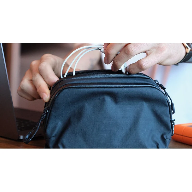 Wandrd Tech Poche medium