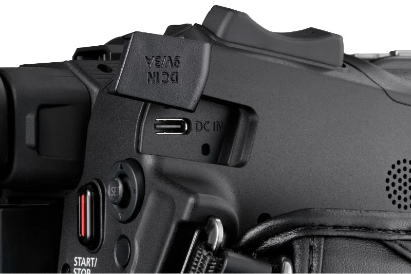 Canon XA 60