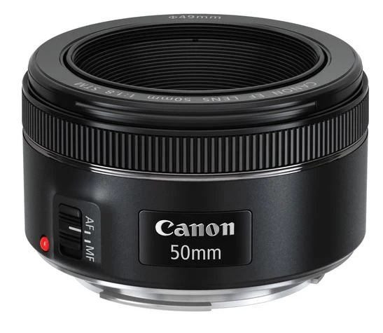 Canon EF 50mm f/1.8 STM + pare-soleil + beschermingsfilter + chiffon pour objectif