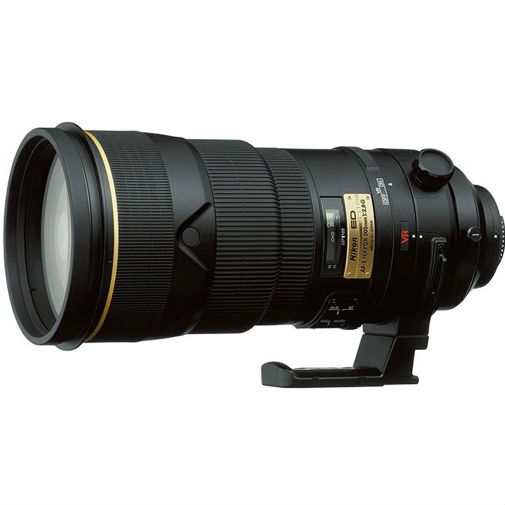Nikon AF-S 300mm f/2.8G ED VR II N + HK-30 (pare-soleil)