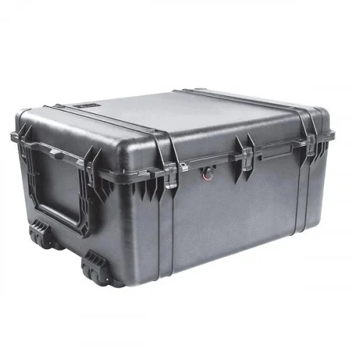 Peli™ 1690 Valise de protection noire avec mousse