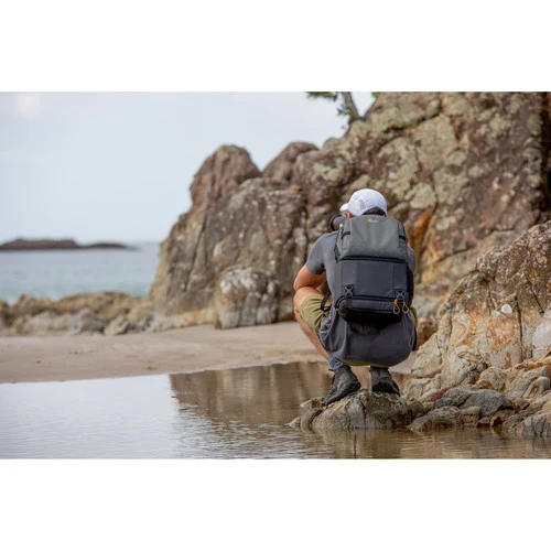 Lowepro Fastpack BP 250 AW III gris
