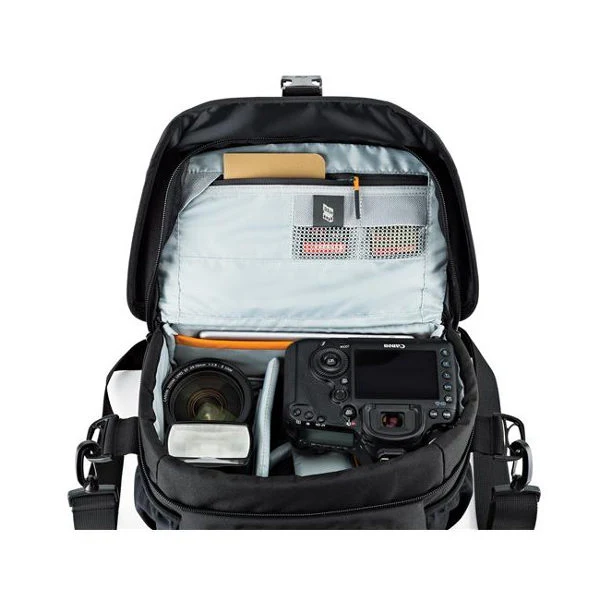 Lowepro Nova 180 AW II Noir