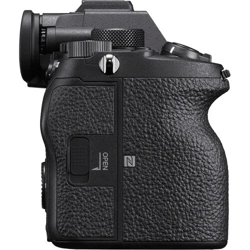 Sony Alpha 7S Mark III + FE 24-70mm f/2.8 GM