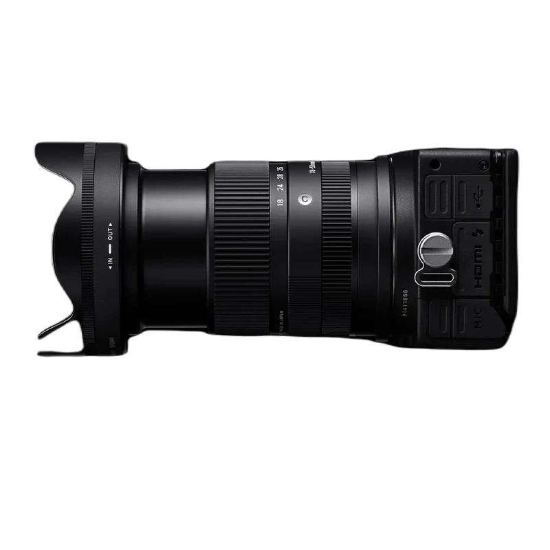 Canon EOS R7 + Sigma 18-50mm f/2.8 DC DN Canon RF Monture + Canon DM-E1 Microphone Stéréo