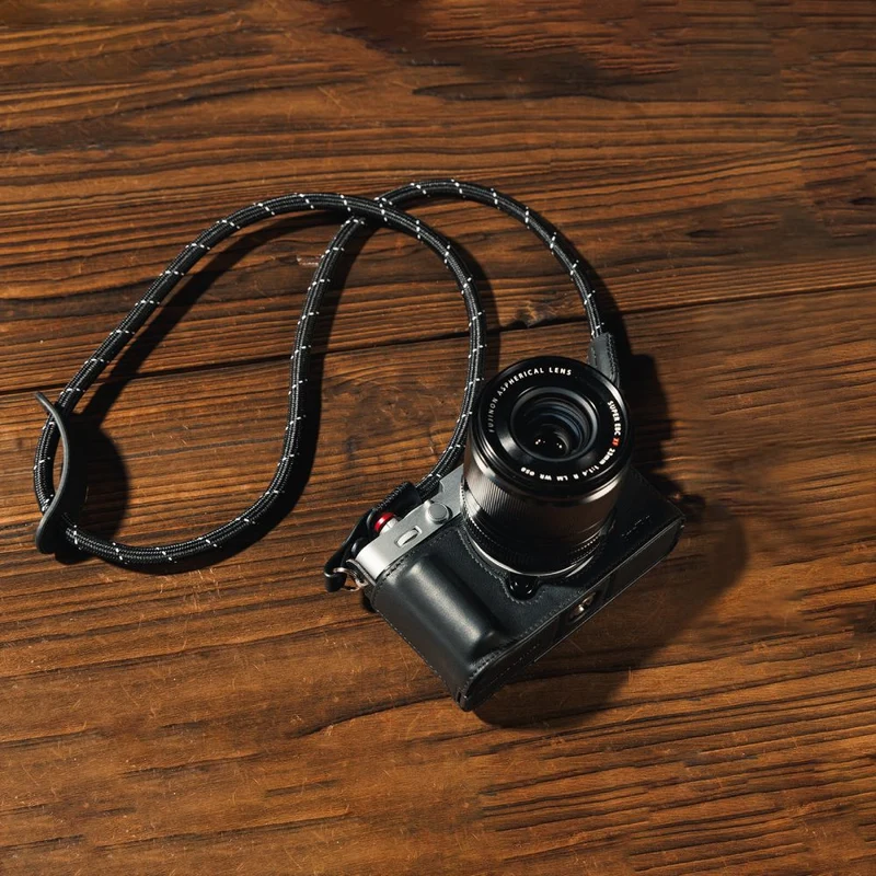 SmallRig 5450 Étui en cuir pour Fujifilm X-E5, noir