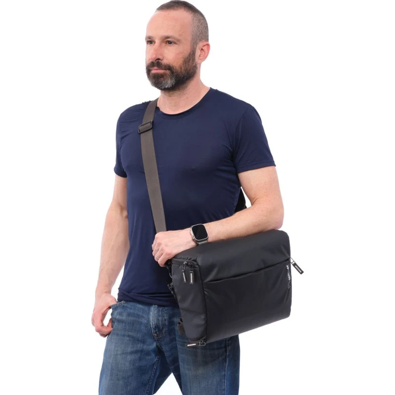 Shimoda Toploader Sac à museau - Grand - Noir - 520-406