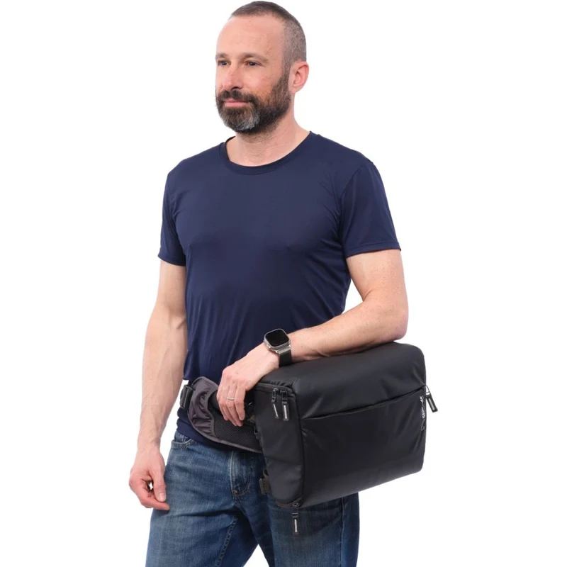 Shimoda Toploader Sac à museau - Grand - Noir - 520-406