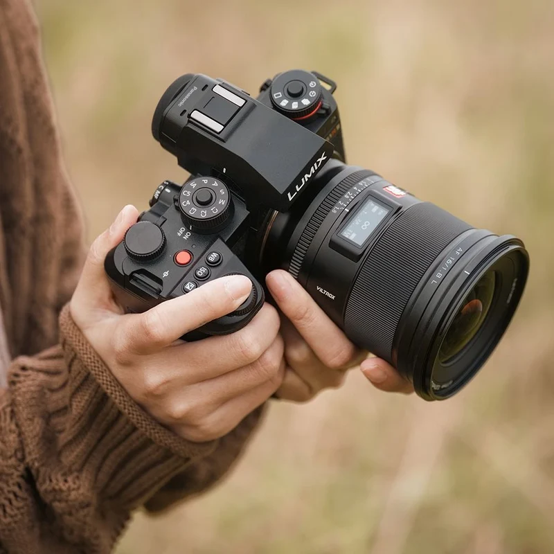 Viltrox AF 16mm f/1.8 Objectif à monture L