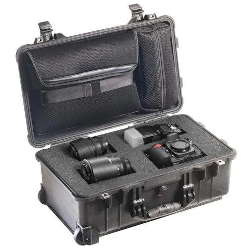 Peli™ 1510 Valise Mousse à Roulette Noire