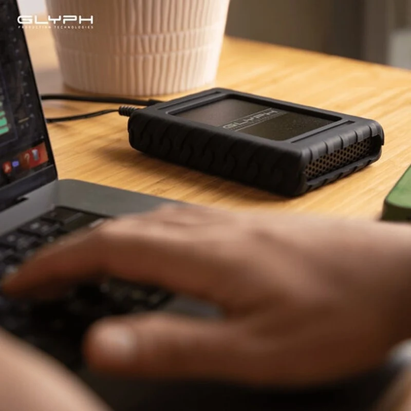 Glyph Blackbox Plus SSD U.2 7.6TB PRO, USB-C(3.2, Gen2), alimentation externe