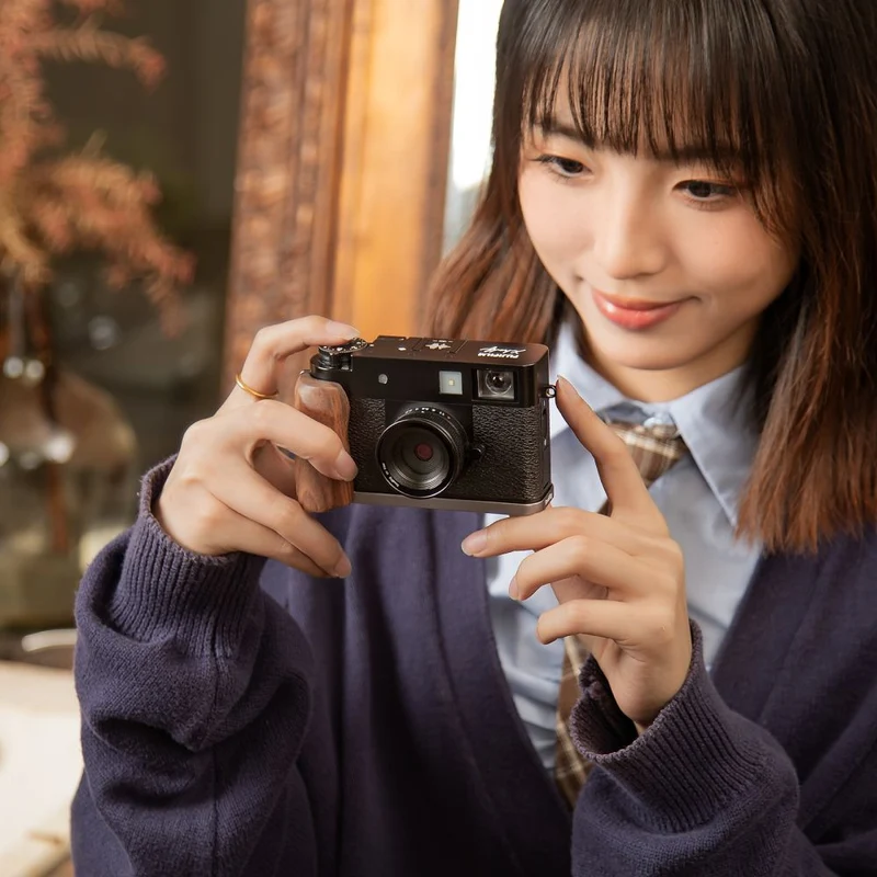 SmallRig 5394 Plaque de Montage en L avec Poignée pour en Bois FUJIFILM X Half, Argent Anthracite
