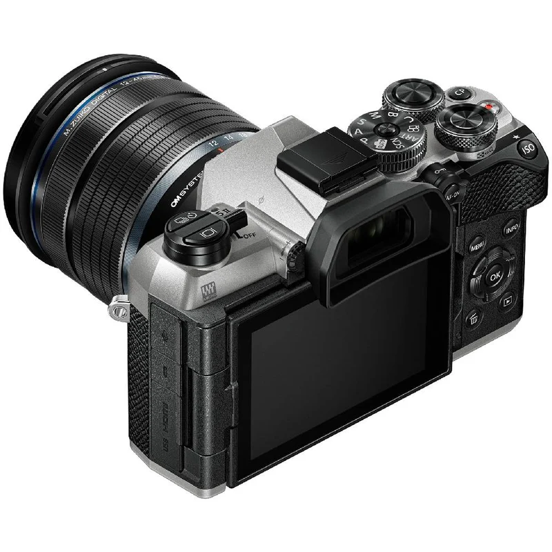 OM SYSTEM OM-5 Mark II Argent + 12-45mm f/4.0 Pro