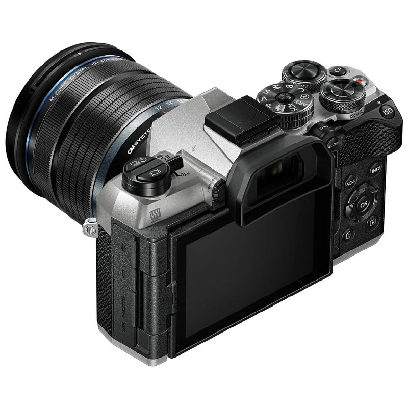 OM SYSTEM OM-5 Mark II Argent + 12-45mm f/4.0 Pro